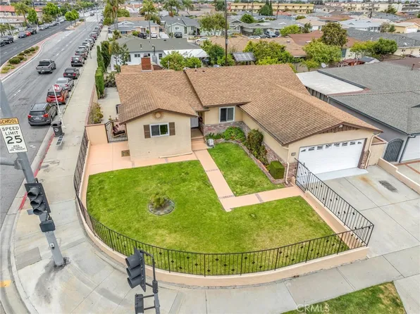 555 W Shadwell St, Carson, CA 90745