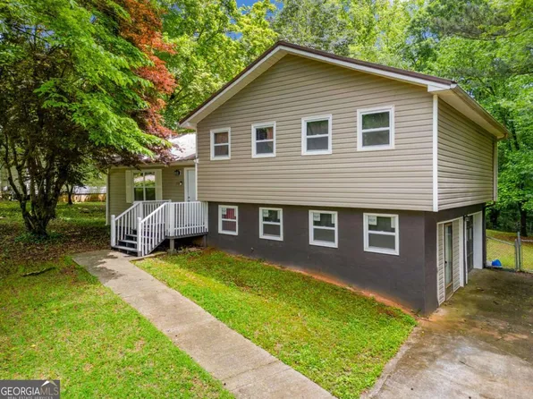 115 S Meadowcliff Cir, Carrollton, GA 30116