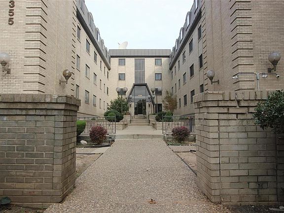 3rd image of 4355 Maryland Ave APT 325
