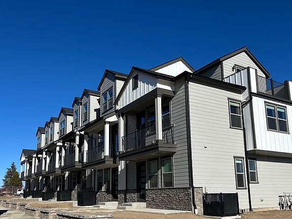 2nd image of 20568 SE Nina Ave
