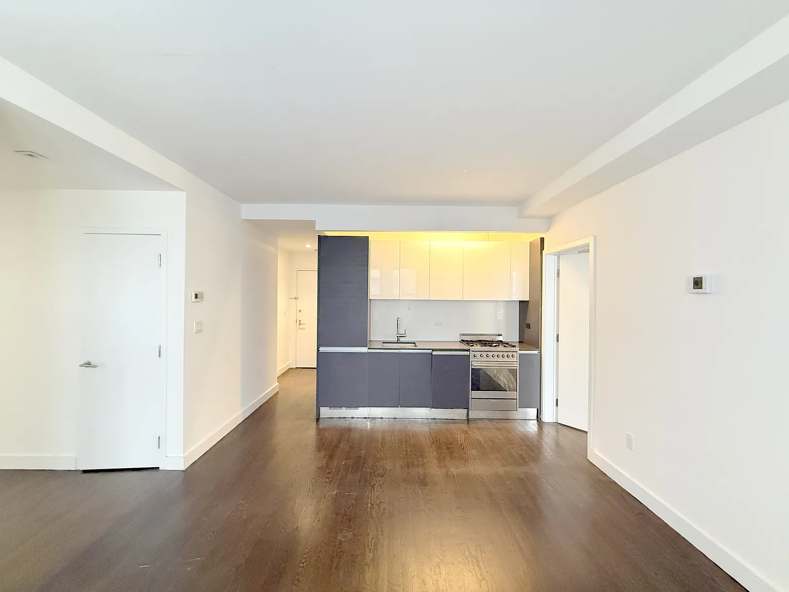 666 West End Avenue — Photo 2