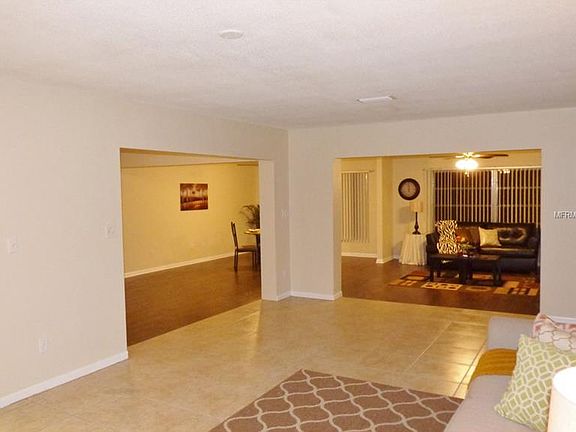 4th image of 6554 Green Valley Dr