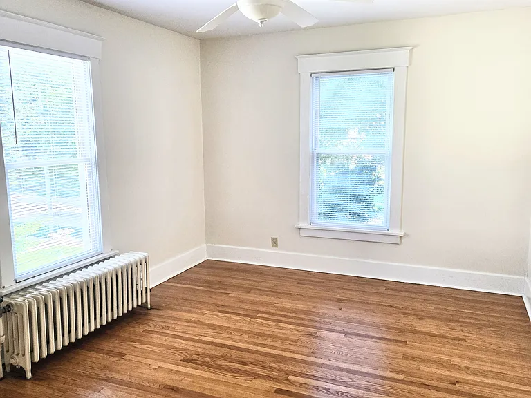1103 W Church St #4 — Photo 2