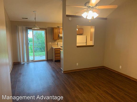 3rd image of 2700 Plaza Ln