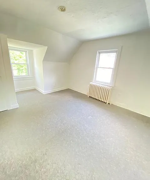 88 Wyman Ave — Photo 8