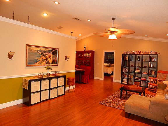 3rd image of 6494 NW 53rd St