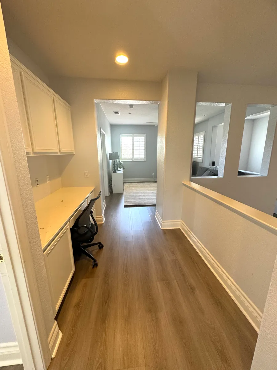 Primary Photo - 12710 Mosaic Dr