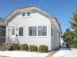6328 W Huntington St, CHICAGO, IL 60646