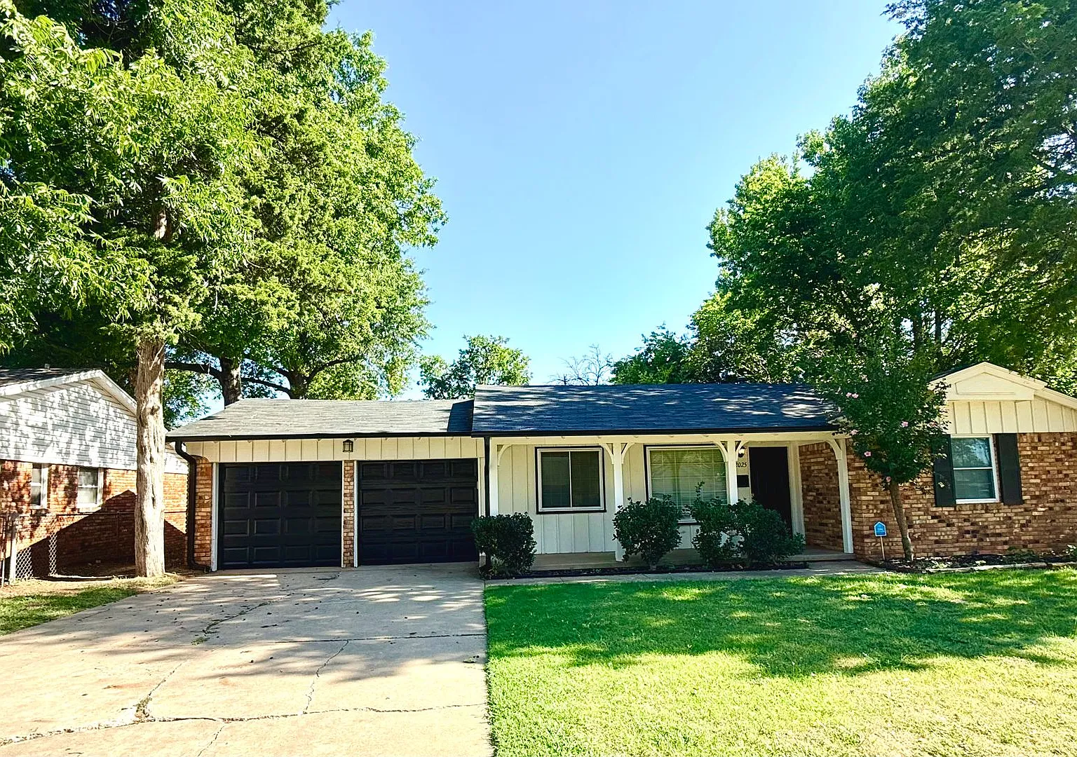 Updated 3BD 1.5BA Home Located in Belle Isle Area!! — Photo 1