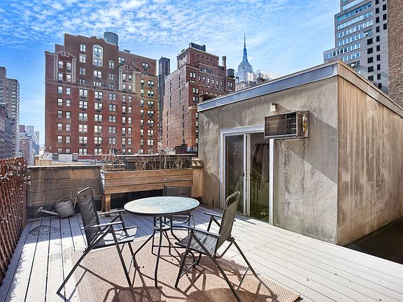 5th image of 346 Lexington Ave #Penthouse 4f