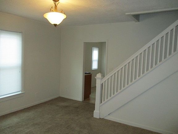 4th image of 547 N West St