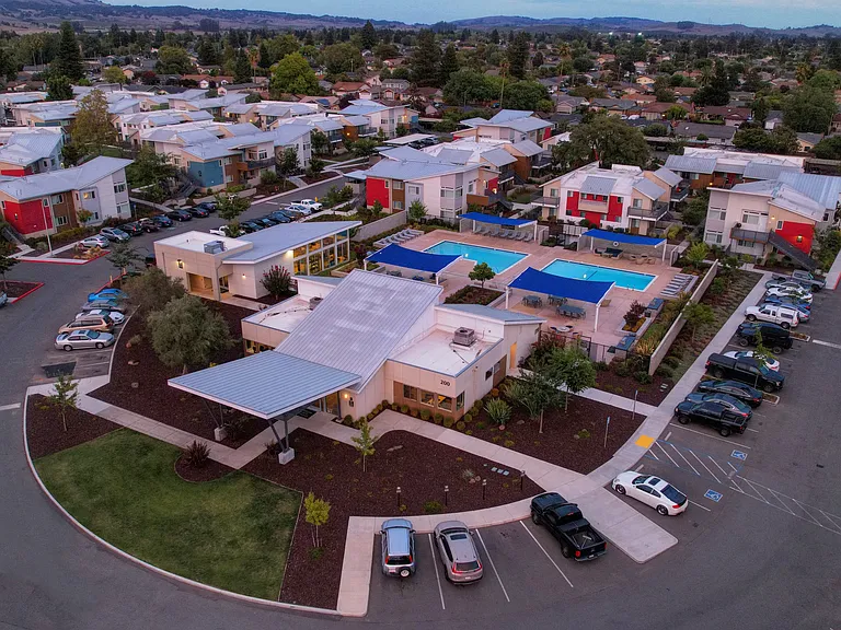 Addison Ranch Apartments — Photo 12