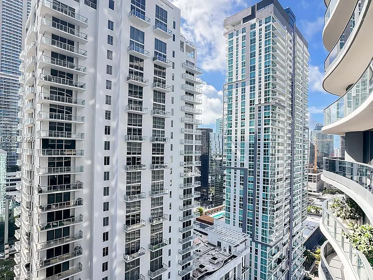 1000 Brickell Plz #2603 — Photo 32