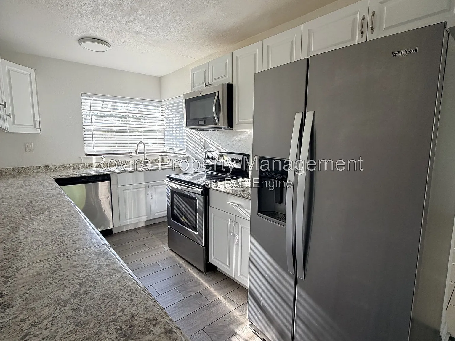 4 bed, 2.0 bath, 1668 sqft, $2,300 — Photo 3