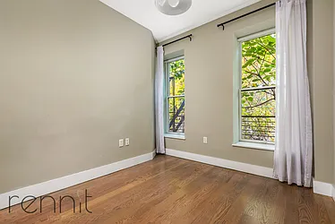 Rented by Rennit Inc.