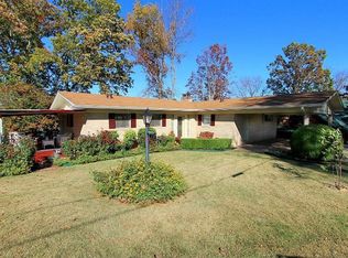 404 Sunset Bay Rd, Hot Springs, AR 71913