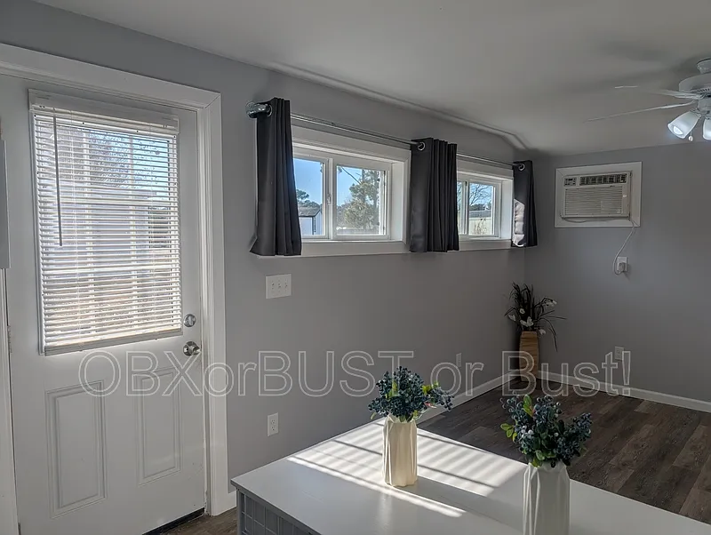 1 bed, 1.0 bath, 400 sqft, $1,329 — Photo 4