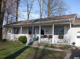 16 Barger Dr, Metropolis, IL 62960