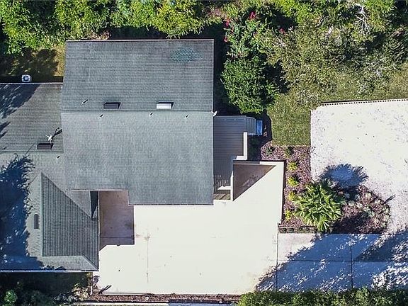 4th image of 461 W Desoto St