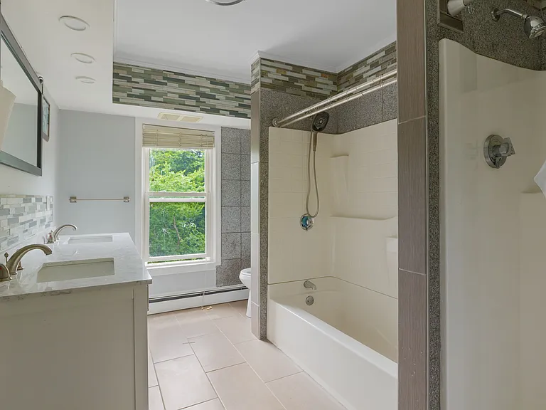 103 Montvale Ave #2 — Photo 11