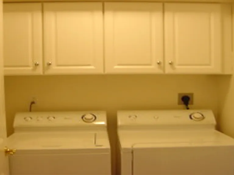 30 Glen Dr #4 — Photo 9