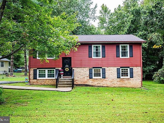 4th image of 143 Debra Dr