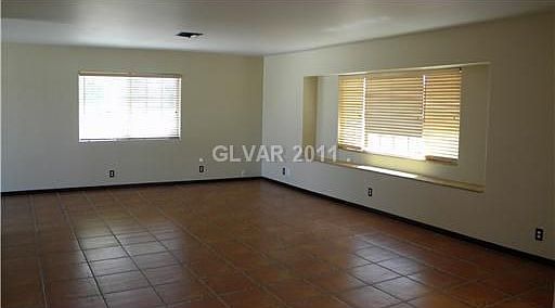 2nd image of 4820 Harold St