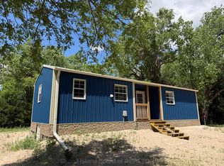 108 Platte River Rd, Phillips, NE 68865