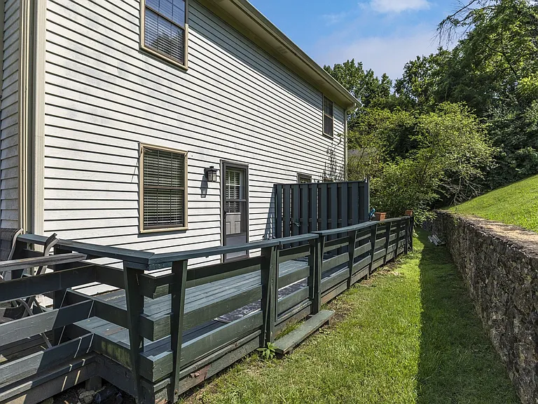 5768 Stone Brook Dr — Photo 28
