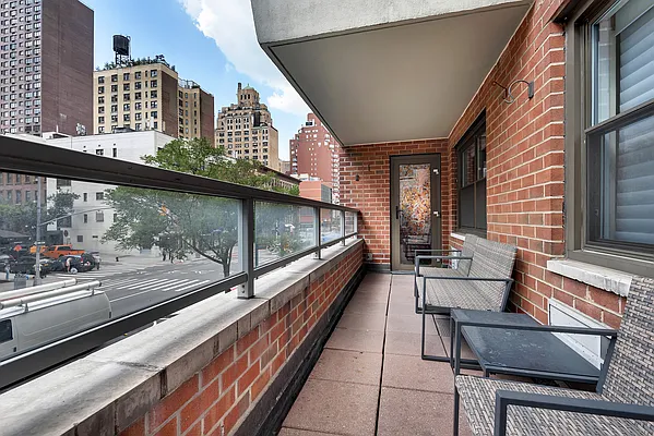 Sold by Douglas Elliman | media 23