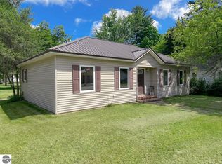 220 W Railway St, Coleman, MI 48618