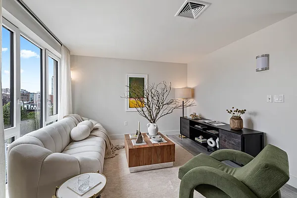 Rented by ERNY LLC | media 8