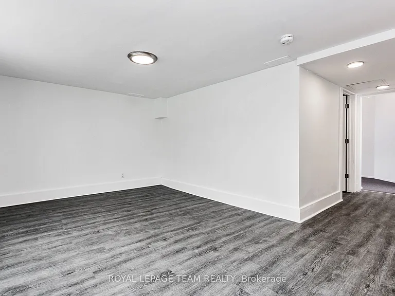 790 Bronson Ave — Photo 19