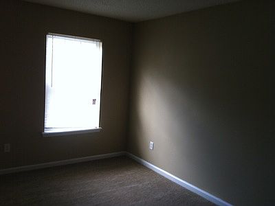 5th image of 1531 Van Buren St