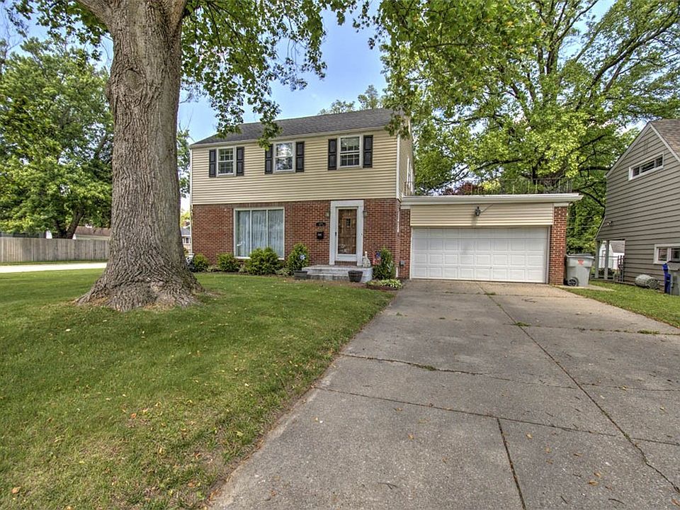 1st image of 2274 W Forest Ave