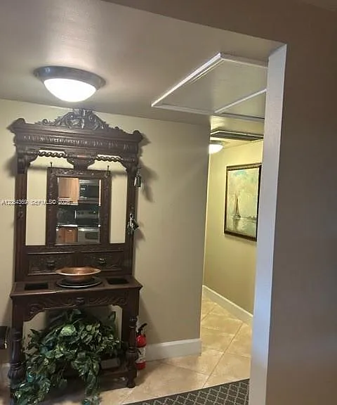 2801 N Palm Aire Dr #607 — Photo 4