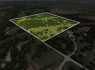 182 Creekview Dr, Blum, TX 76627