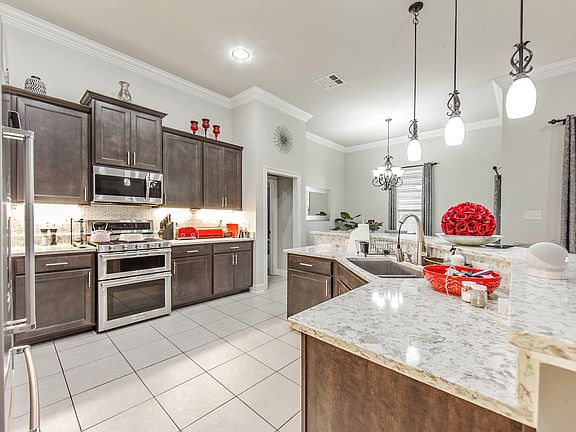 5th image of 491 Kleinpeter Dr