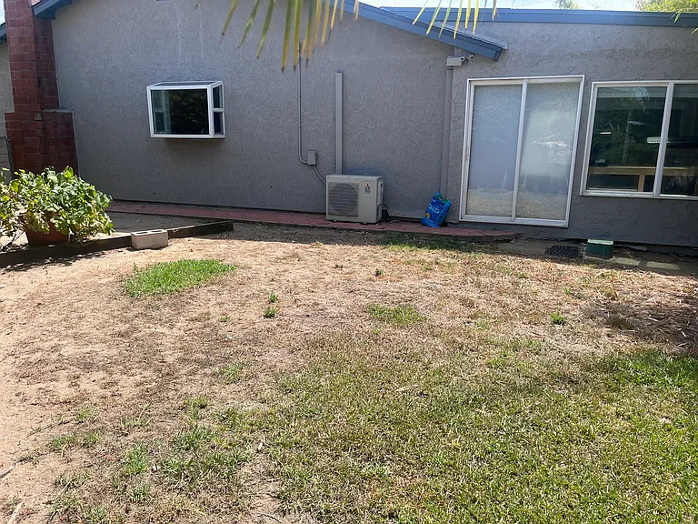 Side Yard Facing Sunroom