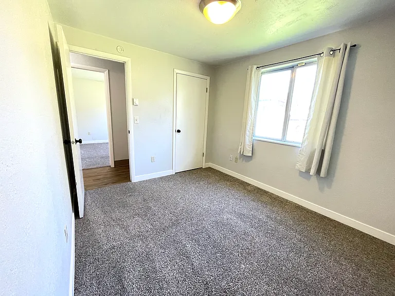 207 E Omaha St — Photo 19