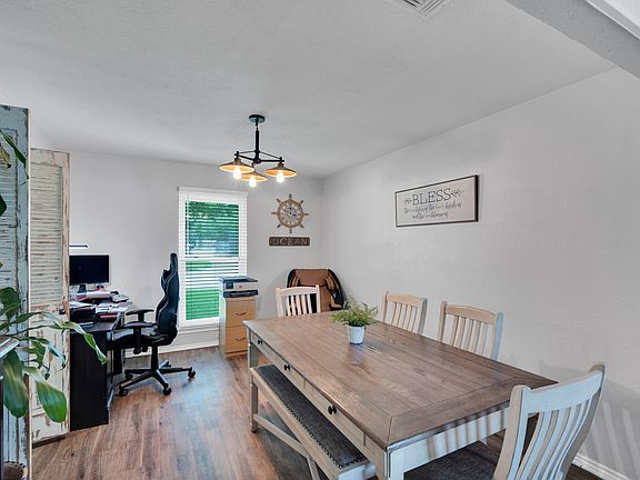 5th image of 308 Buffalo Creek Dr