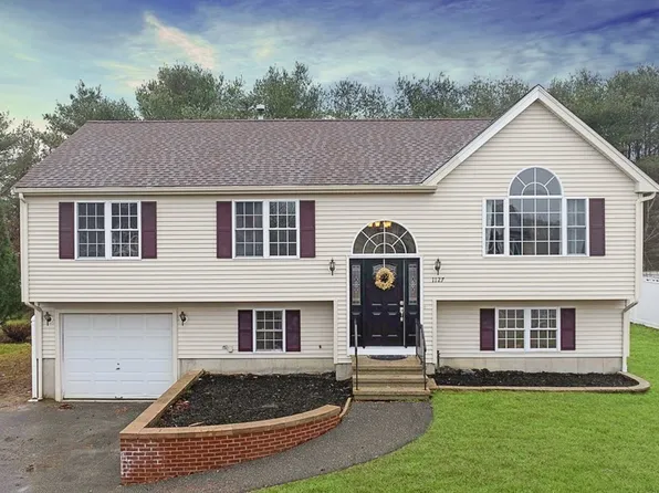 1127 Rhonda Dr, New Bedford, MA 02745