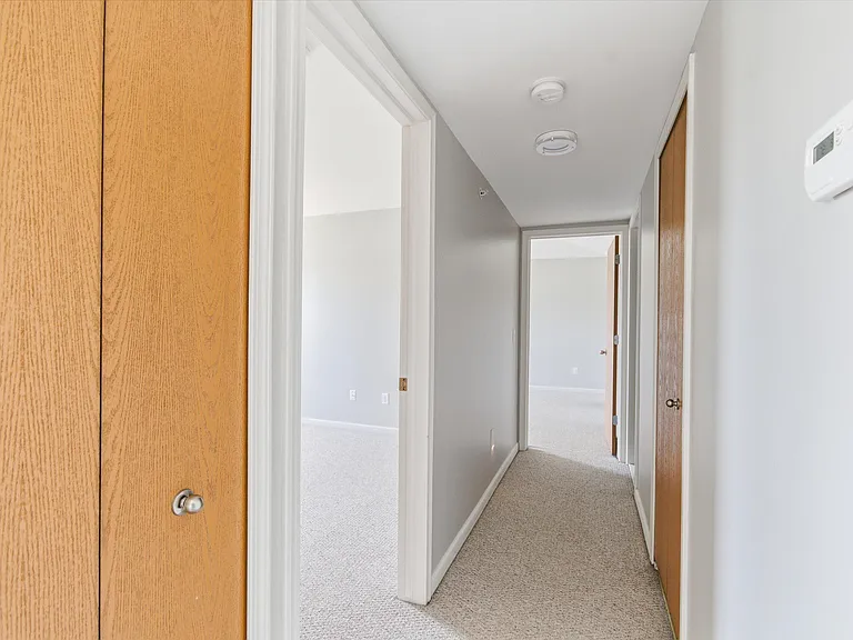 1304 Riversedge Dr — Photo 24