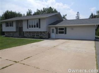 517 S 3rd St W, Aurora, MN 55705