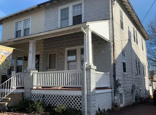 52 Centre Ave, Norristown, PA 19403