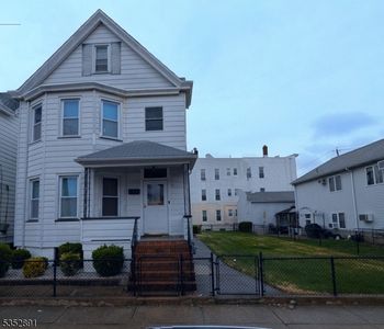 8 Lake Ave, Clifton, NJ, 07011