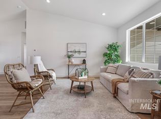 1206 Frank Henry Rd, Twin Falls, ID 83301