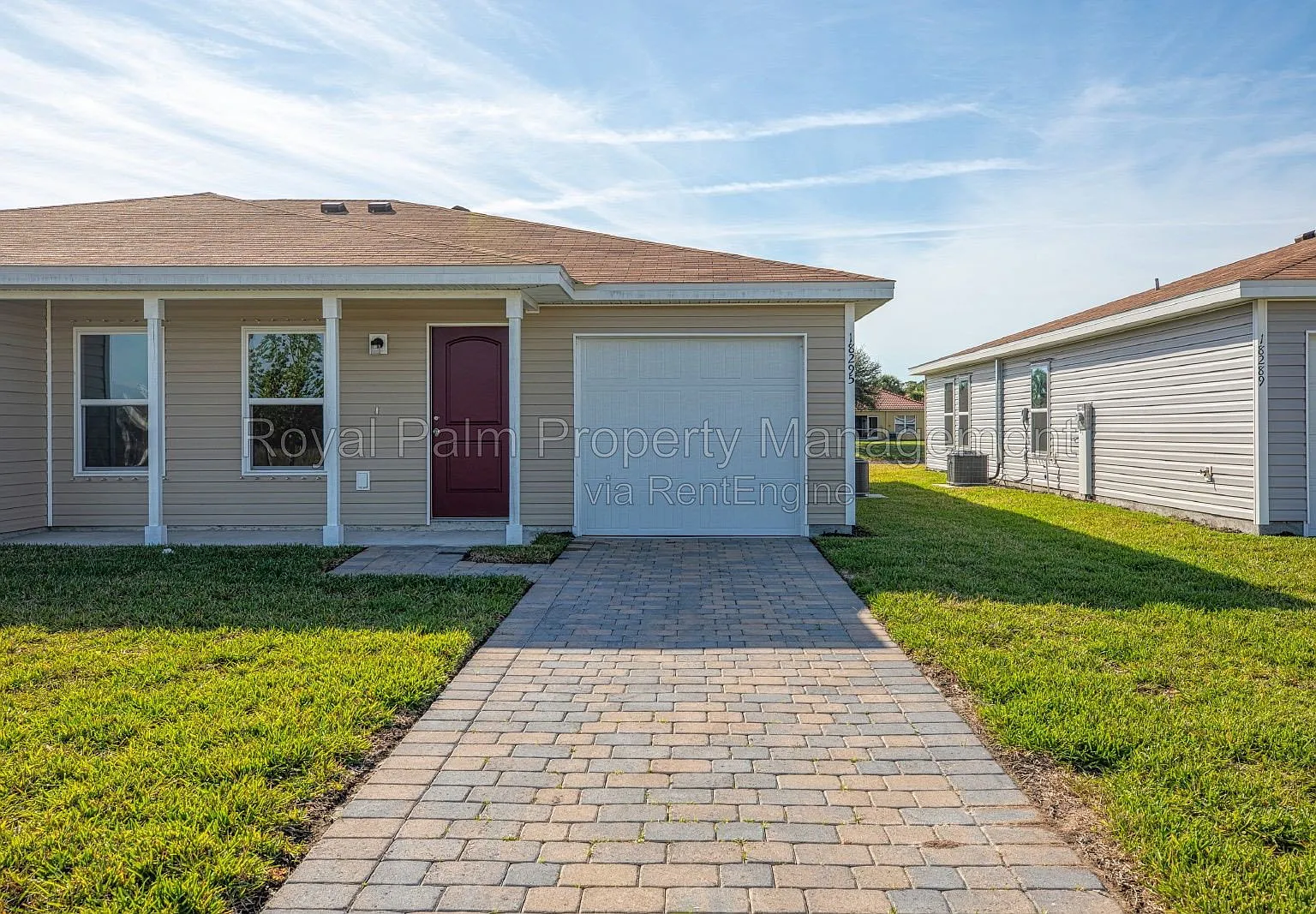 3 bed, 2.0 bath, 1002 sqft, $1,299 — Photo 1