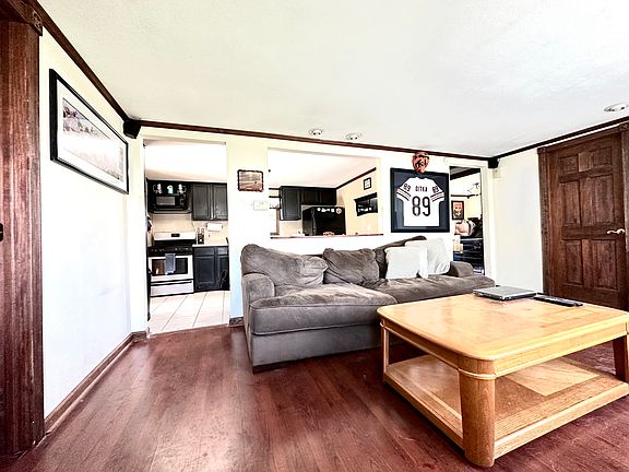 4th image of 317 N Levasseur Ave