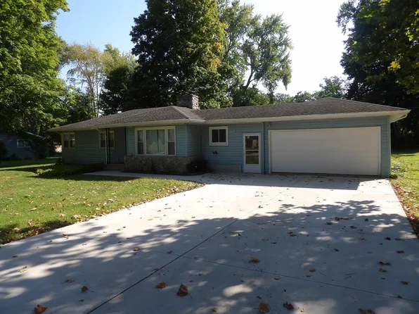 412 Krohn Ave, Berrien Springs, MI 49103